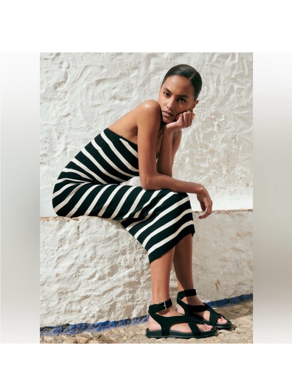 H&M Black Strappy Buckle Sandals